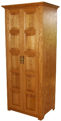 Wardrobe w/Pull-Out Shelf (closed)